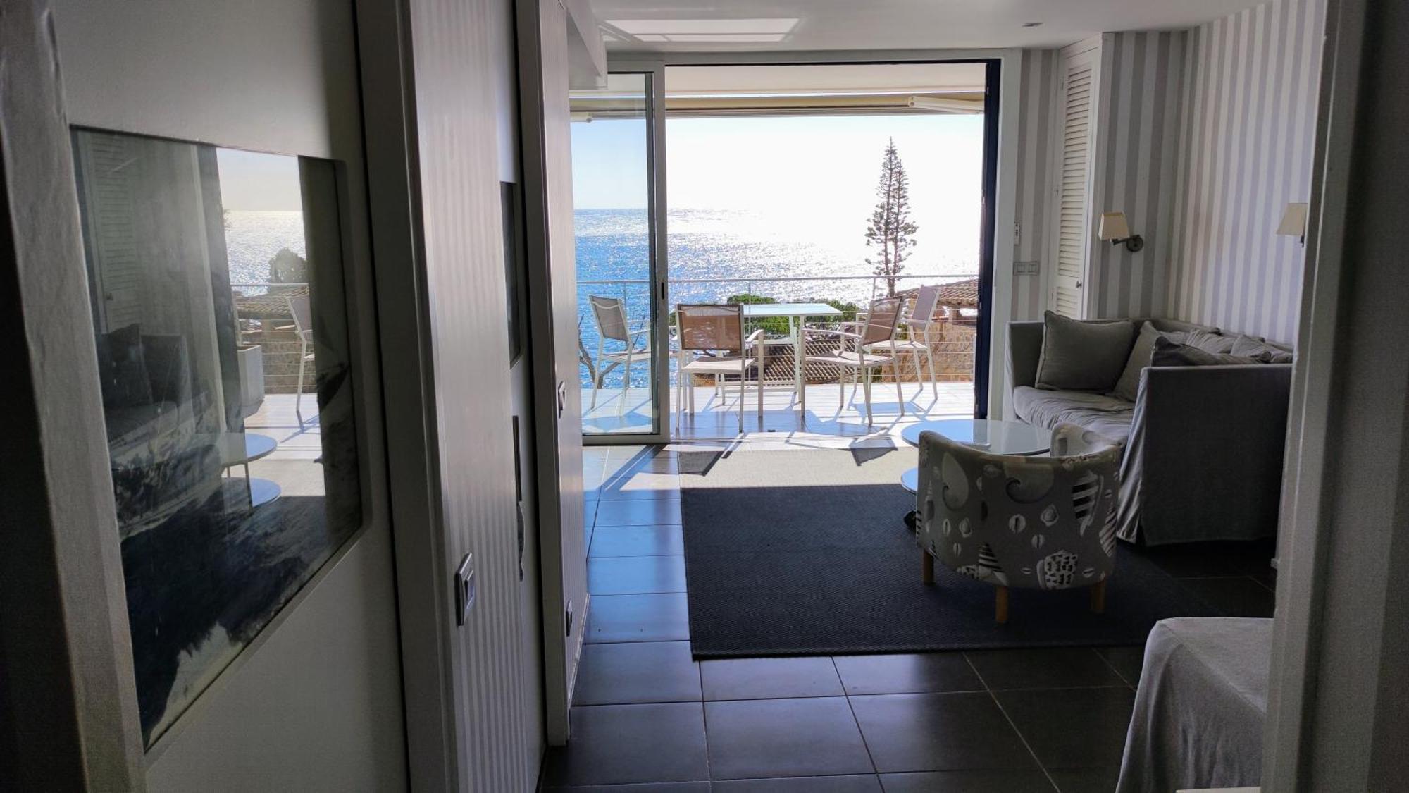 Apartamento Frente Al Mar En La Mejor Ubicacion De Calella 卡莱利亚德帕拉弗鲁赫尔 外观 照片